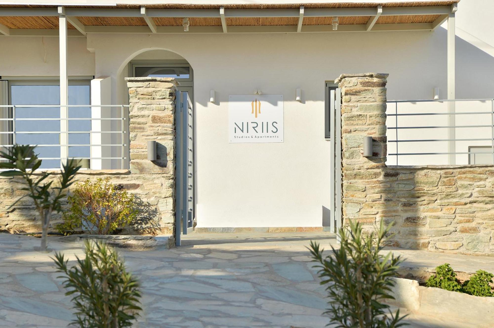 Apartment Niriis Family Eukrate & Thoe Batsi *